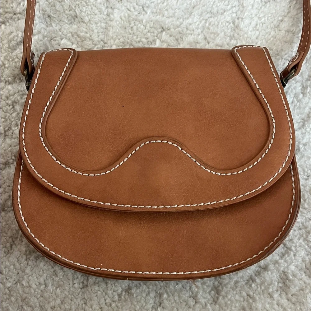 Universal Thread Brown Crossbody Bag - Picture 3 of 8